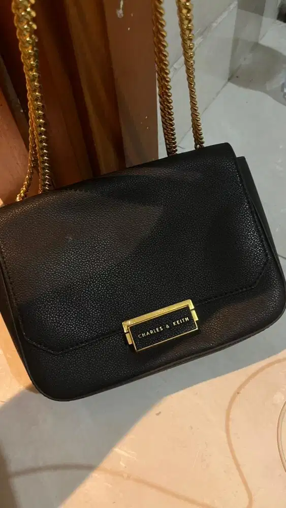 Charles n keith sling bag ORIGINAL