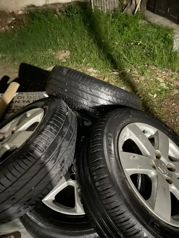 Velg OEM swift r 15 lubang 4