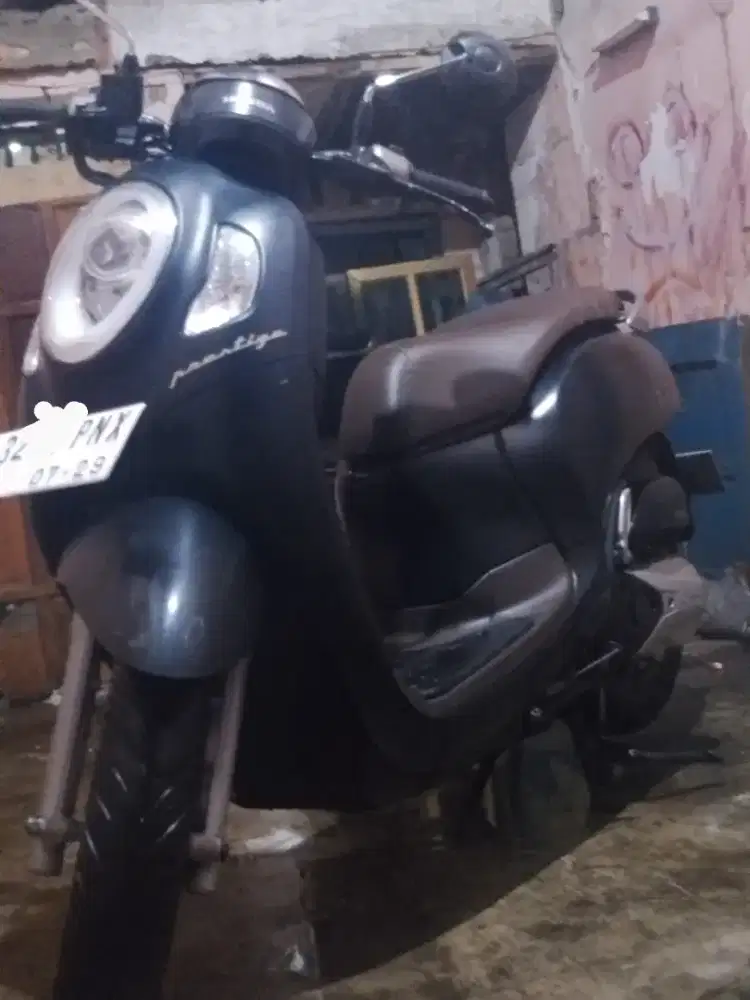 Scoopy Prestige 2024 Kyesless black doff type tinggi