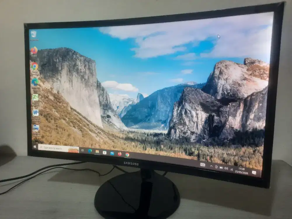 Monitor Geming Samsung 24inc Cekung Siap Pakai(Normal)Lengkap COD24 jm