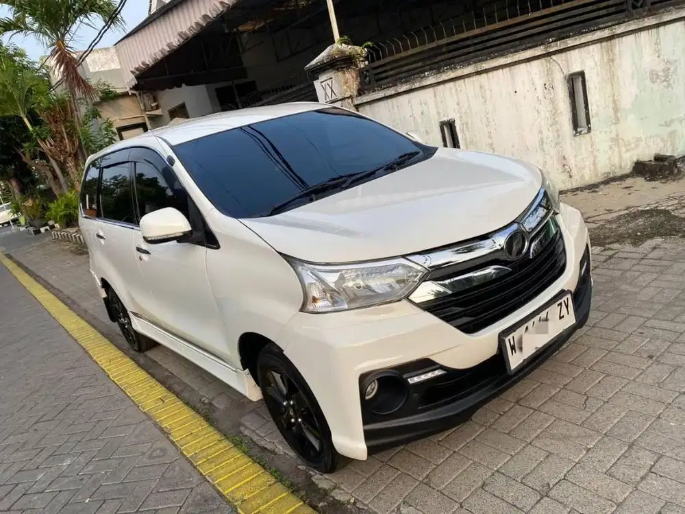 Daihatsu Xenia 1.3 R Sporty Bensin Matic/At 2017 Sangat Terawat