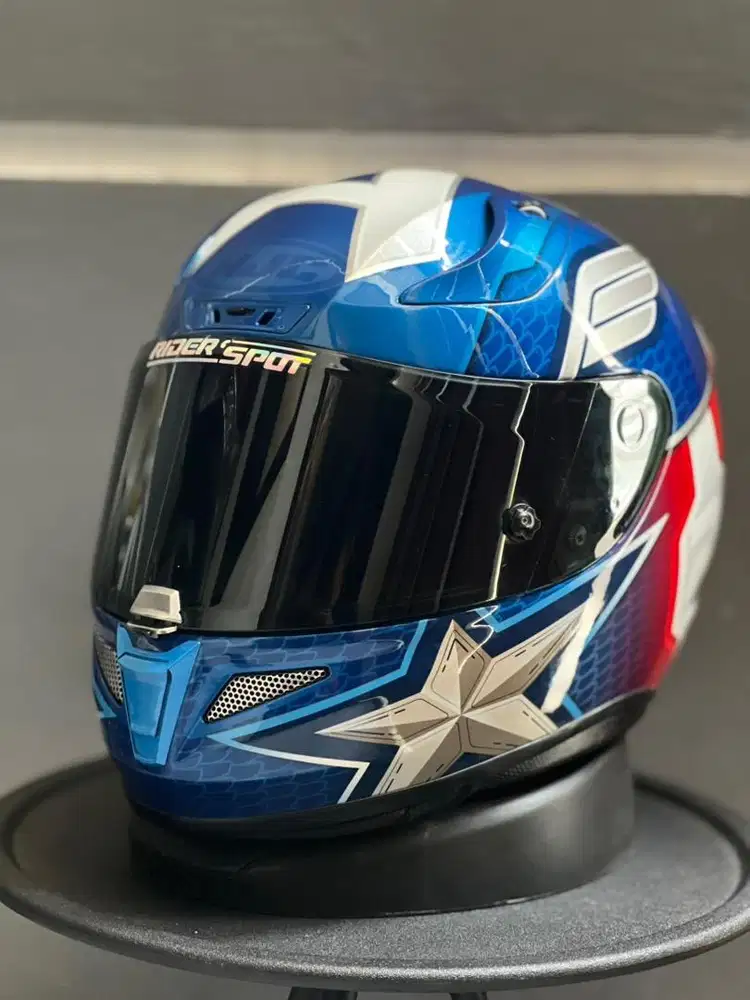 Hjc rpha 11 captain Amerika Visor 2