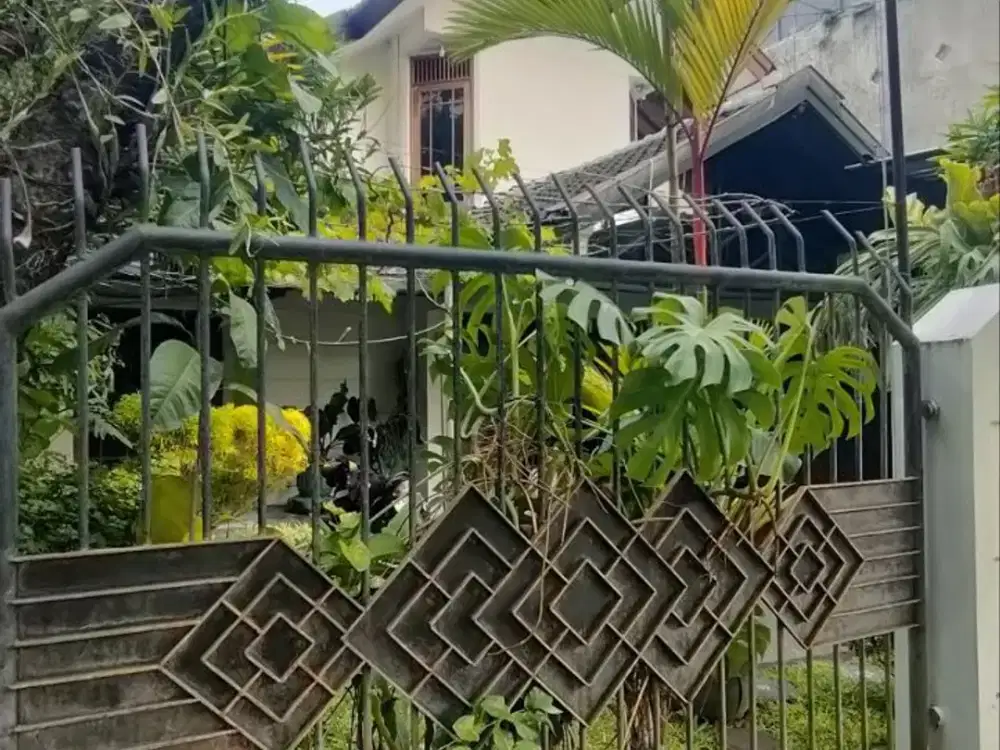Rumah di Pinggir Jalan Raya Gambiran Umbulharjo Yogyakarta