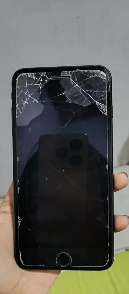 DI JUAL HP IPHONE 7+