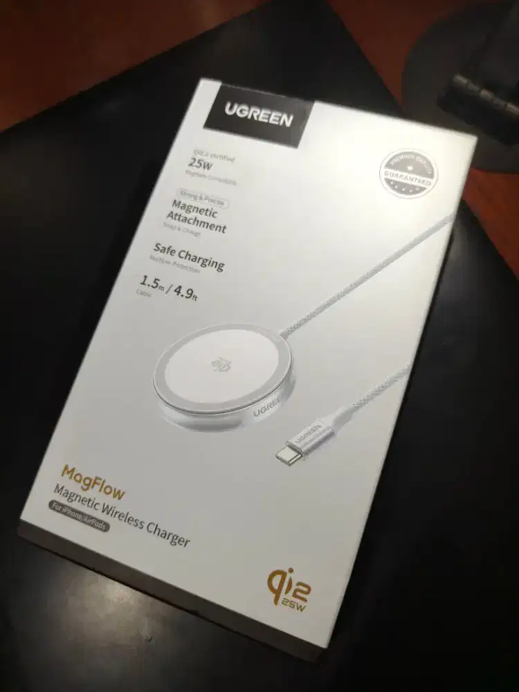 Ugreen MagFlow Qi2 25W Magnetic Magsafe Wireless Charger for iPhone