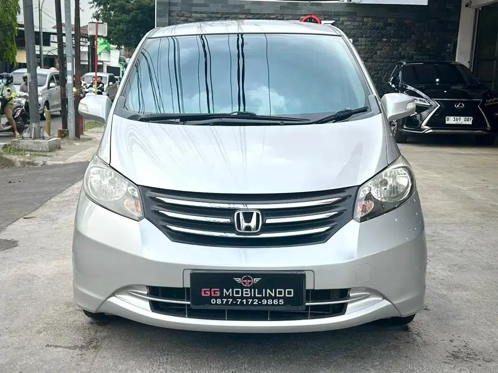 Honda Freed 1.5 E PSD Automatic Th 2011