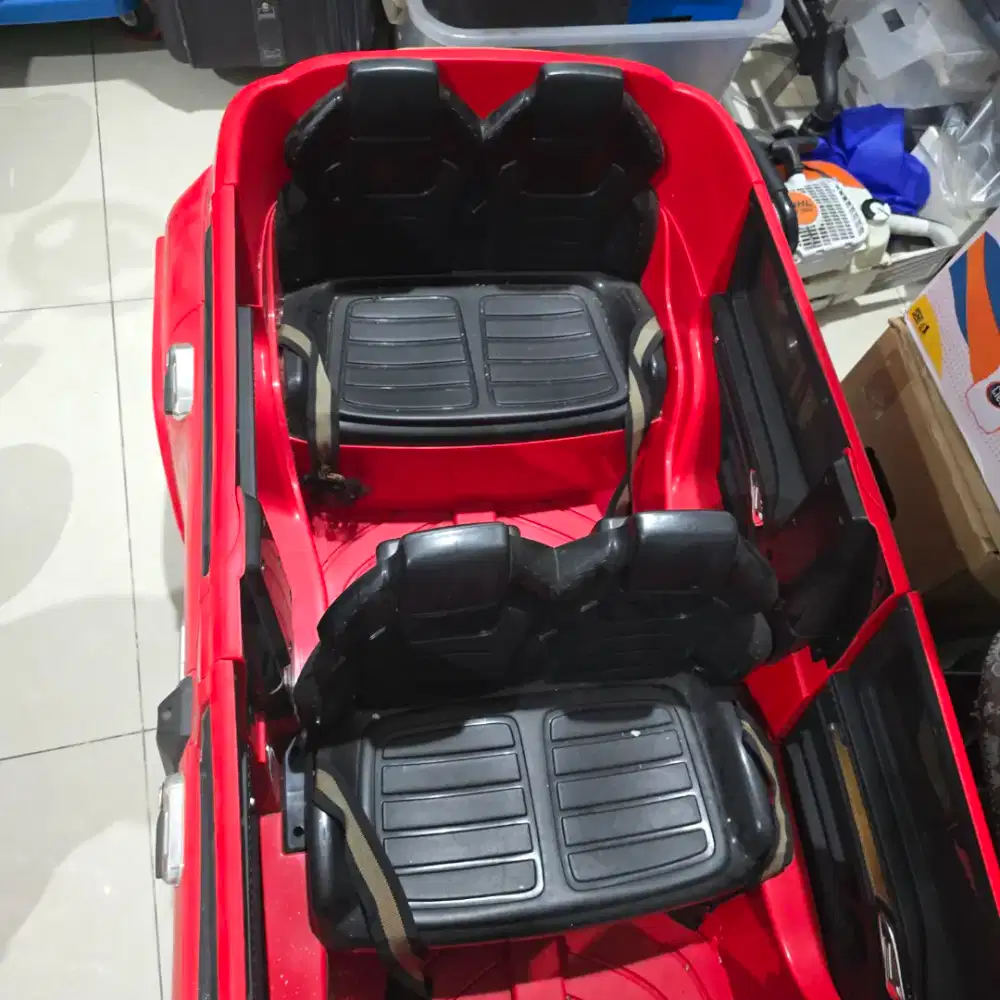 Dijual mobil aki  bisa 2 anak kembar