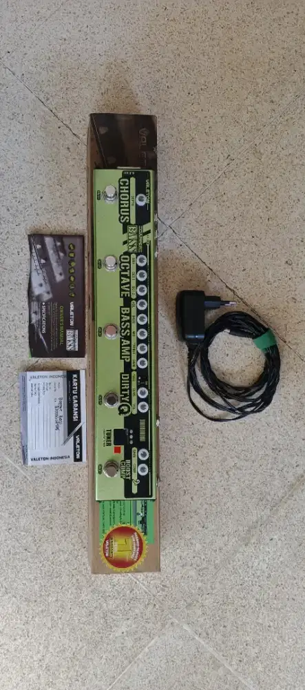 Efek bass seri tinggi veleton dan alat recording buat tiktikan