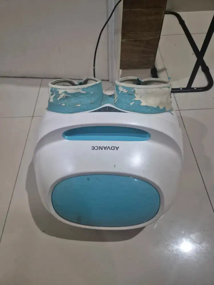 Alat Pijat Kaki Advance