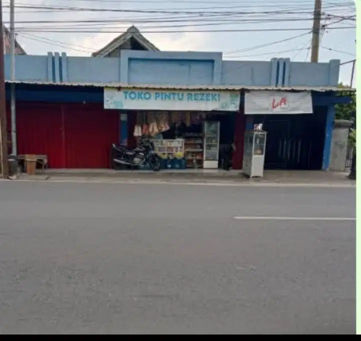 Jual rumah desa pinggir jalan propinsi