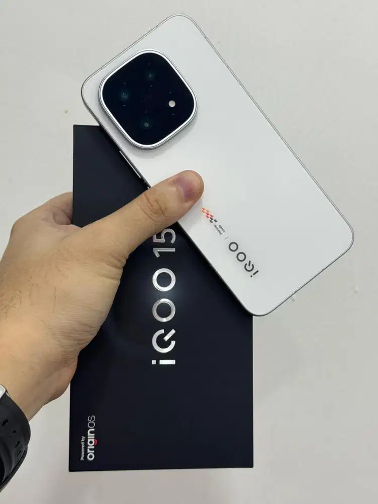 Iqoo 15 Legend 16/512Gb (Baru 10 Hari)