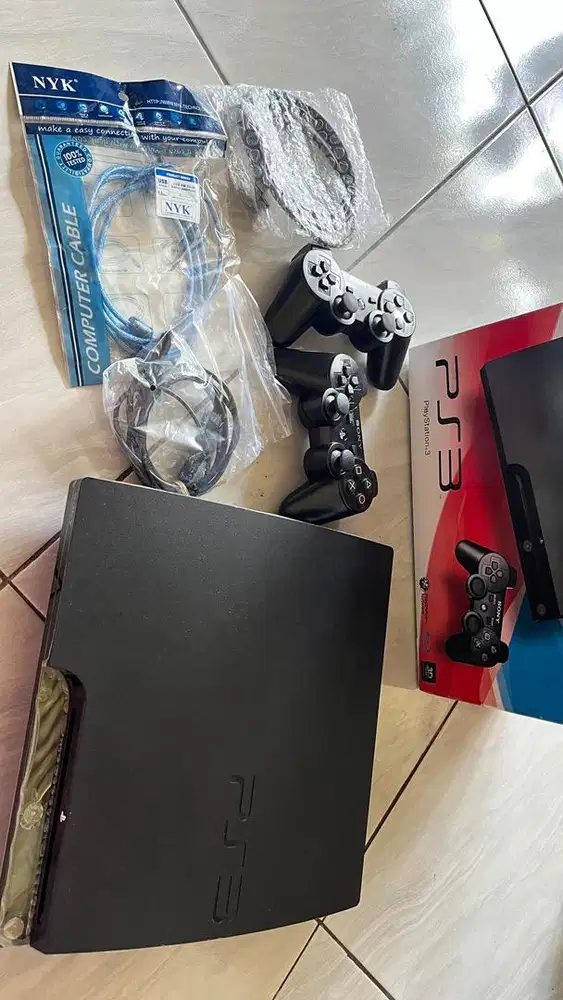 PS3 slim 250GB fullset tinggal main