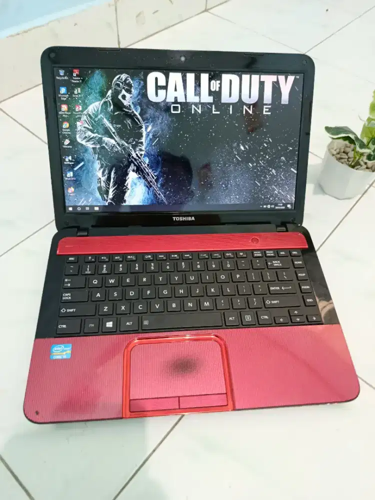 Laptop Toshiba CORE i5 slim game desain no minus