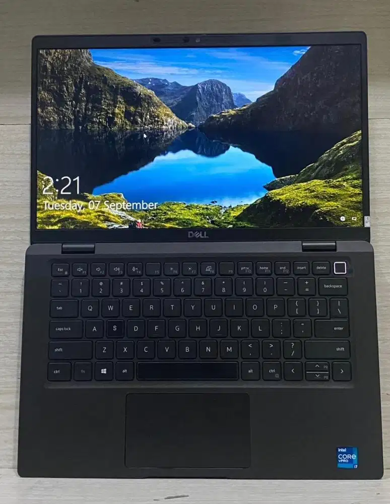 Laptop Dell 7320 || i7 gen 11 ram 16gb ssd 256gb mulus bergaransi