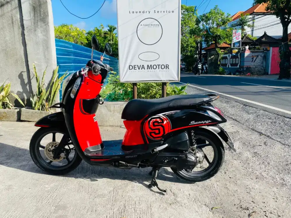 Scoopy 2014 hitam merah Deva motor