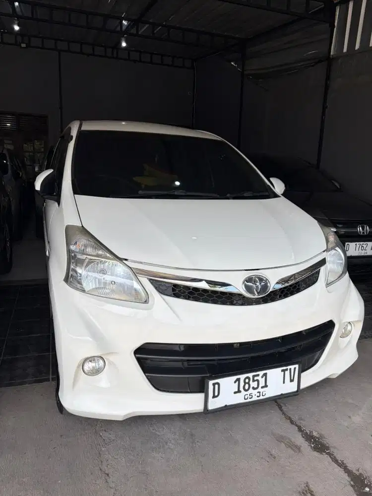 TOYOTA VELOZ 1.5 AT 2015 (MATIC)