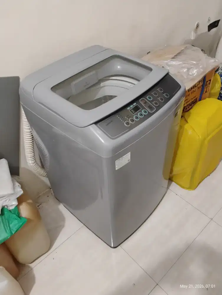 Mesin cuci Samsung baru
