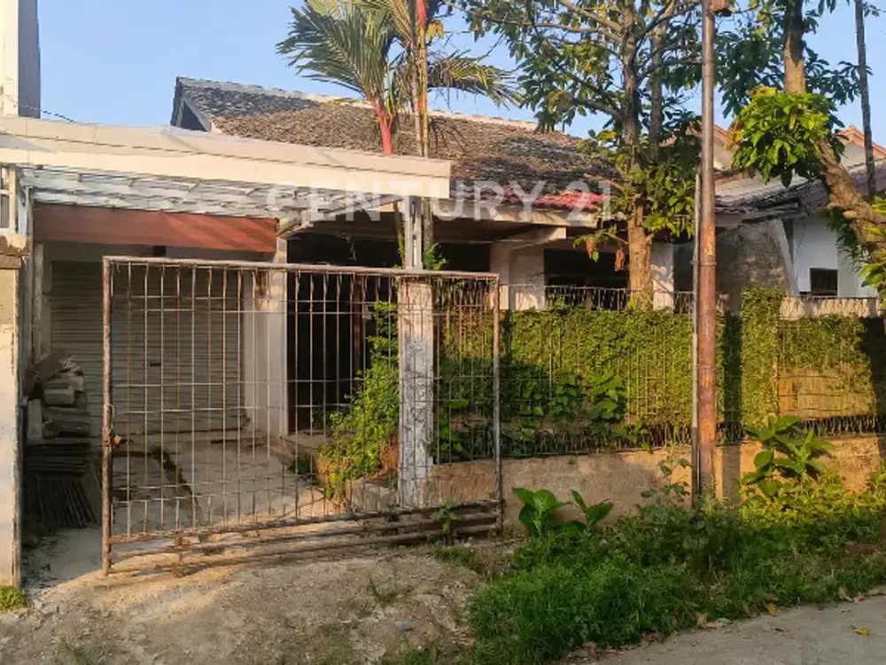 Rumah Hitung Tanah Di Komplek Megapolitan Cinere