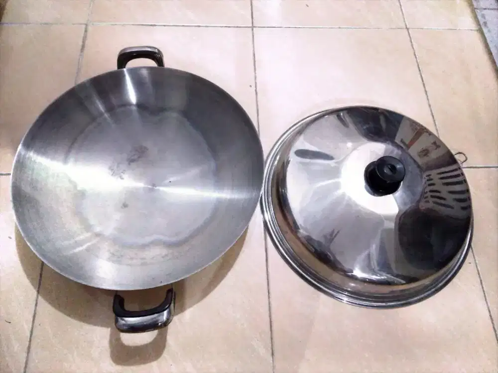 Set wajan stainless