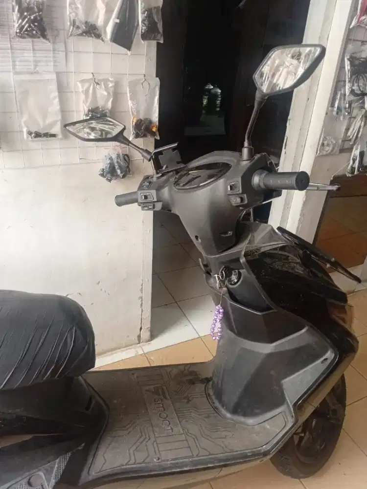 Molis Motor listrik swap baterai
KM LOW
Surat lengkap bpkb stnk
PAJAK