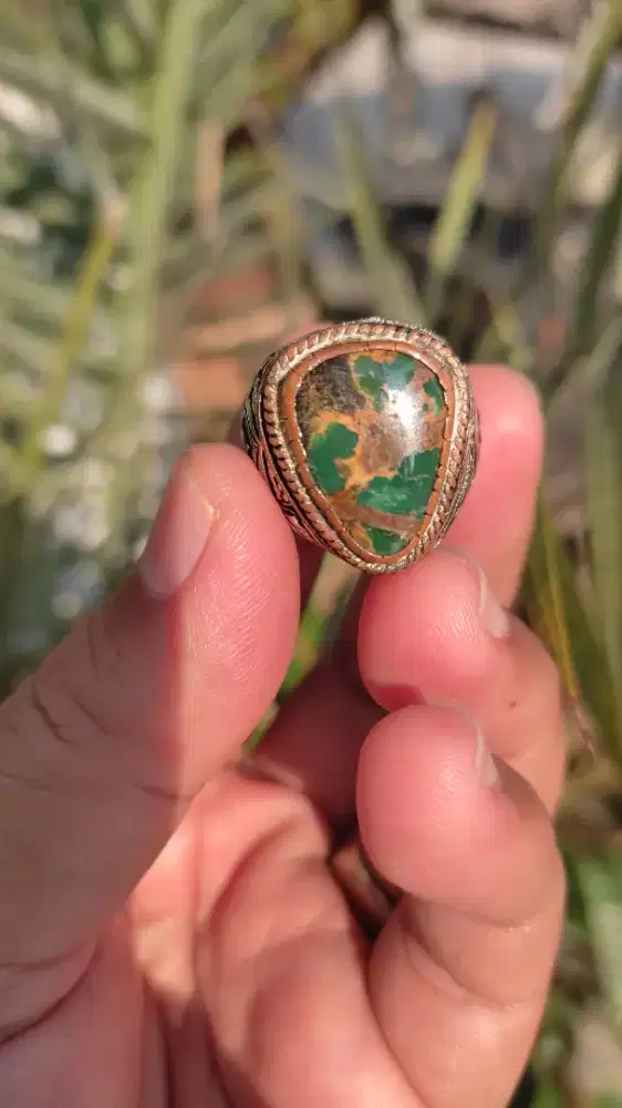 Batu Pirus Persia Matrix