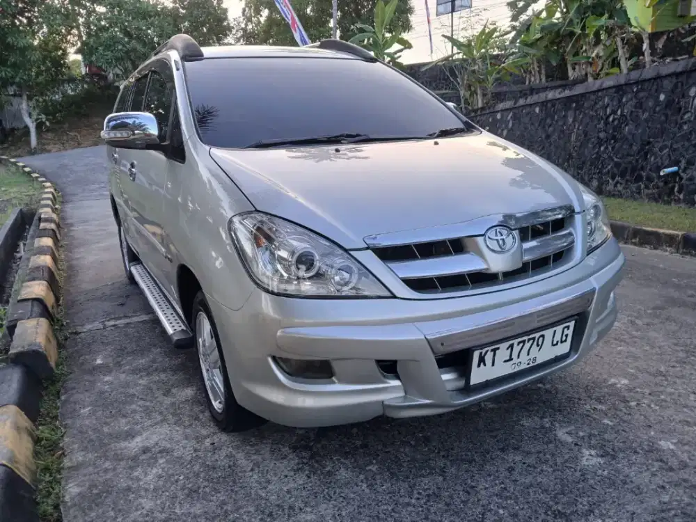 Toyota kijang inova,kinyis² pribadi