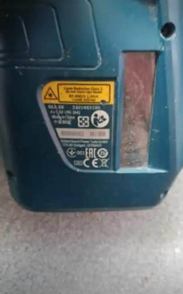 meteran laser digital BOSCH