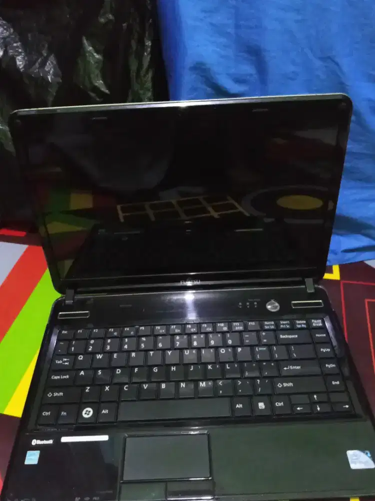 Di jual Laptop Fujitsu