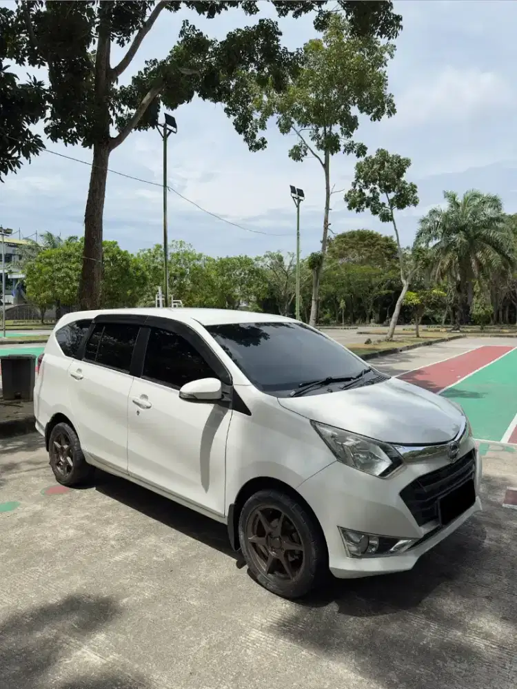 Daihatsu sigra R matic- AT 2018 bagus irit