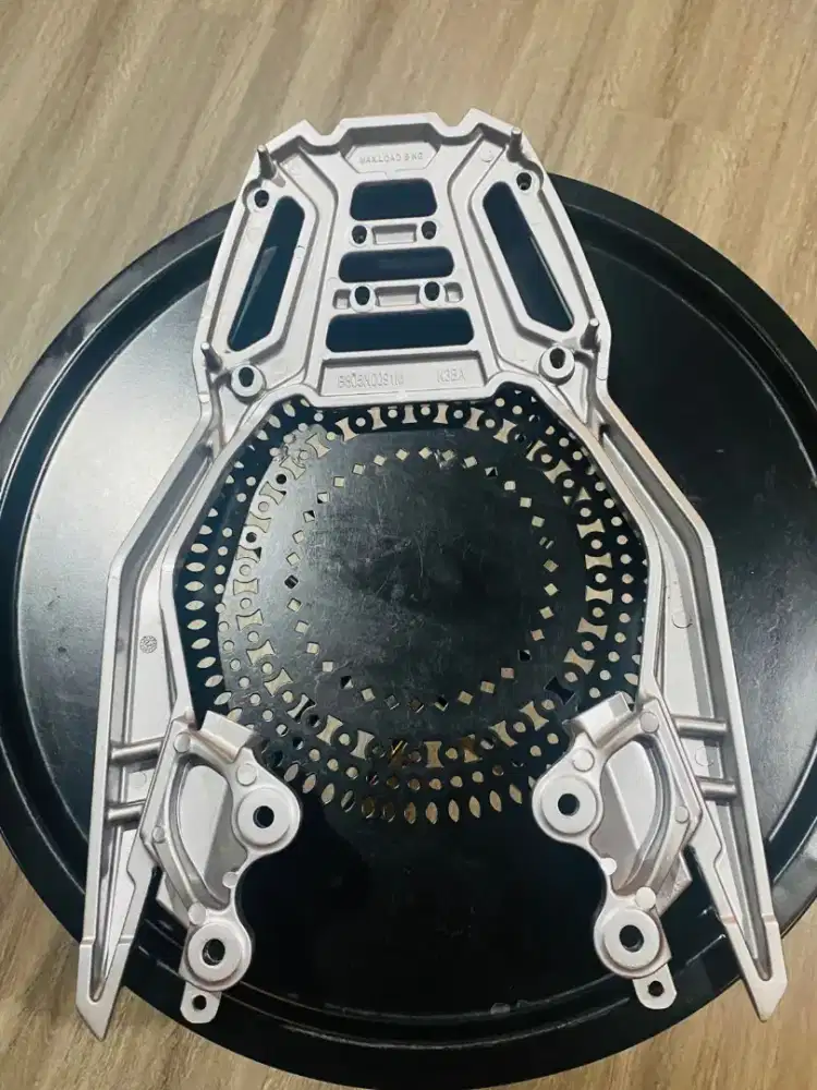 Rear Carrier CB150X Kondisi 95% Siap Pakai