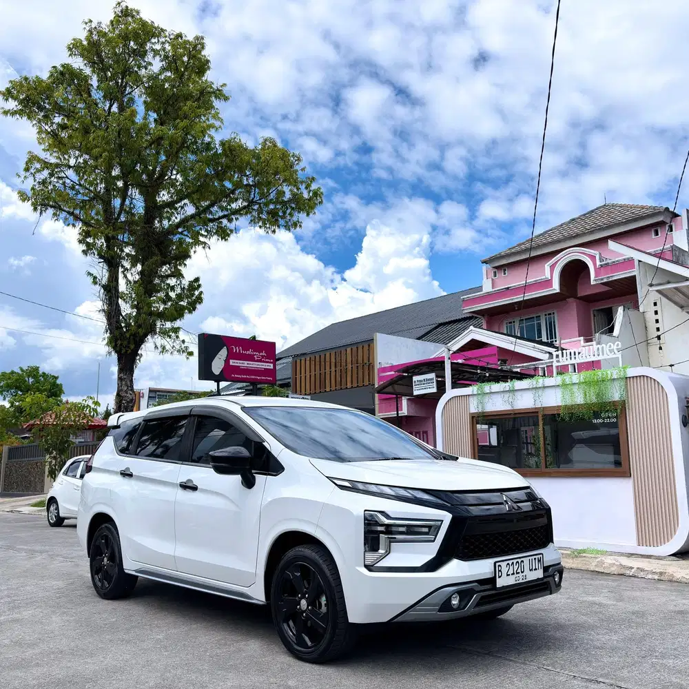 Xpander ultimate at facelift 2022 istimewa