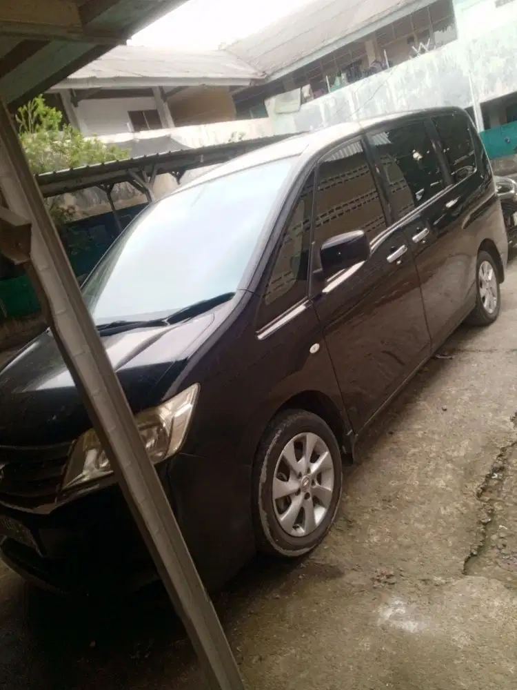 Nissan Serena 2014 Bensin
