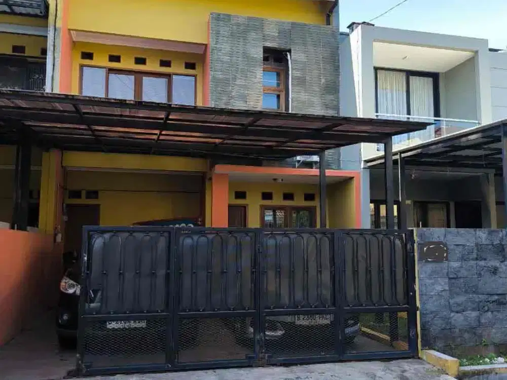 Dijual Rumah Bagus 2,5 lantai di Pondok Pekayon Indah Bekasi