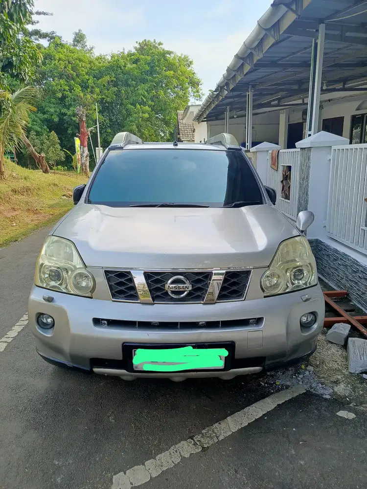 Nissan X-Trail 2009 Bensin