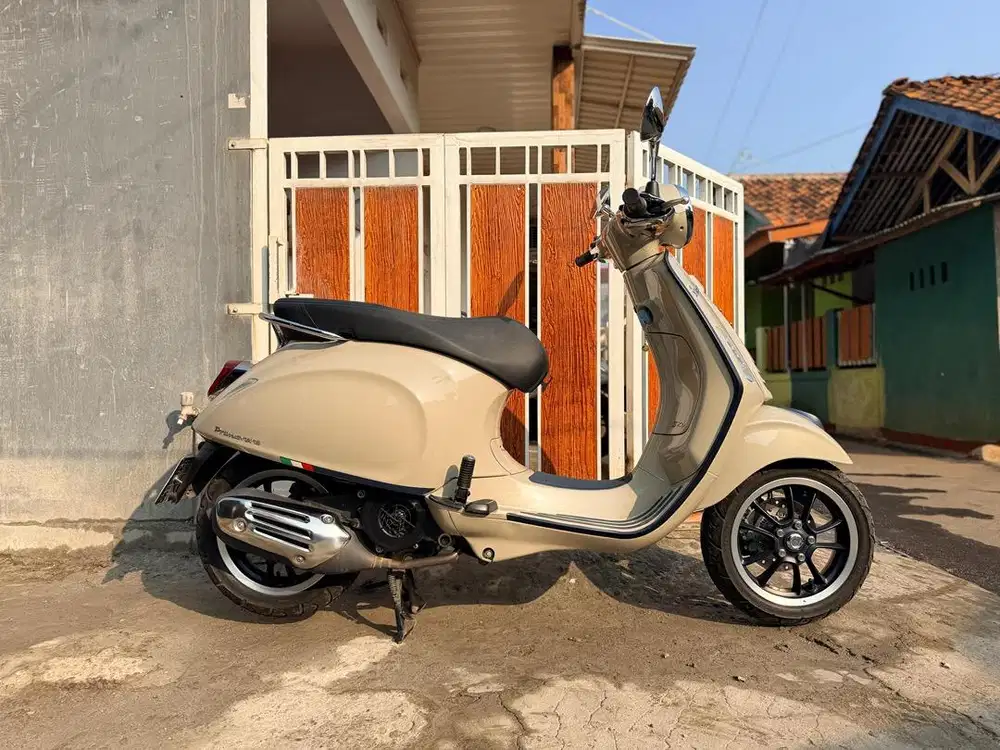 Vespa Primavera S 2023