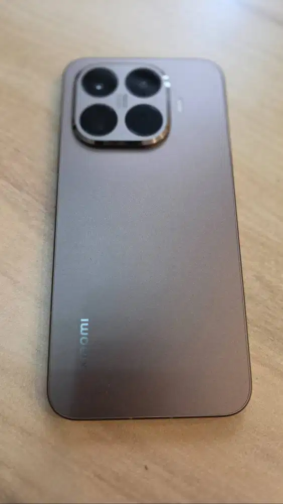 XIAOMI 15T PRO  (12/512 GB ) Kondisi mulus pemakaian pribadi