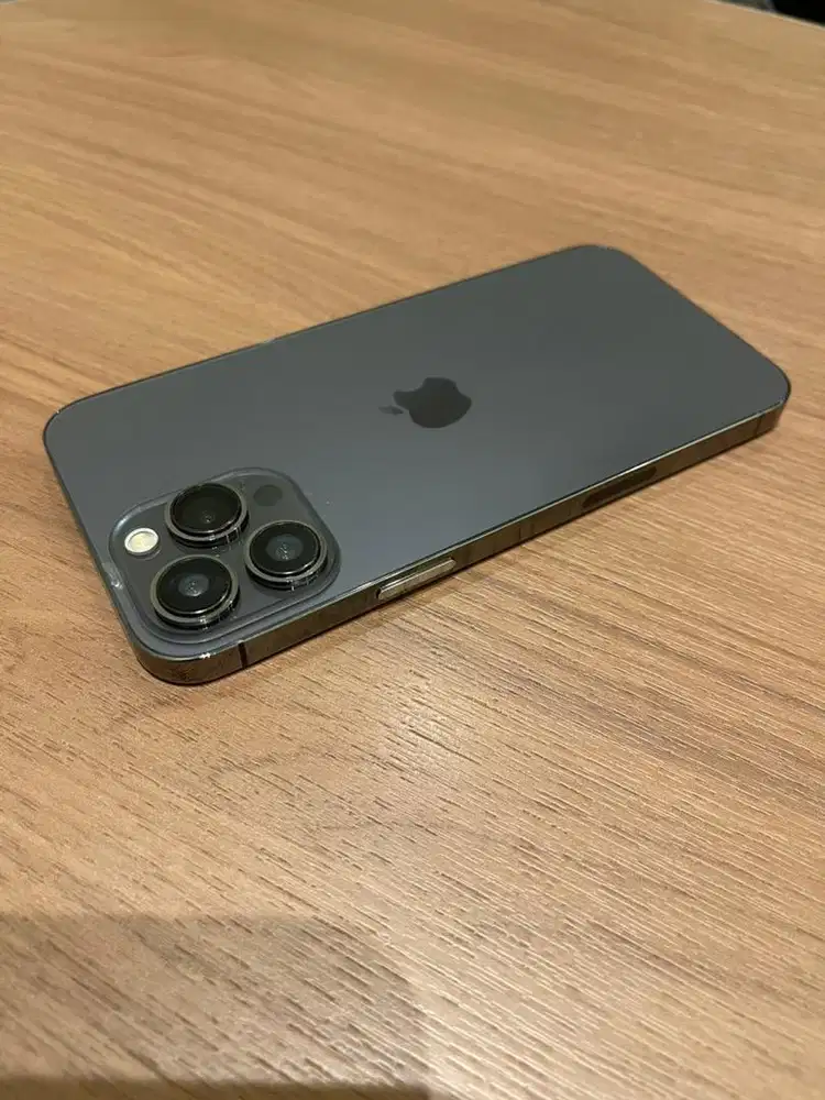 iPhone 13 Pro Max 128GB Garansi Inter Battery 82% LCD Baru Ganti