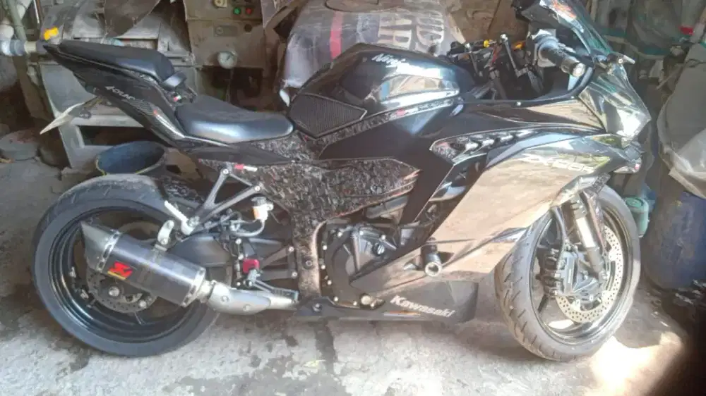 KAWASAKI NINJA ZX25R