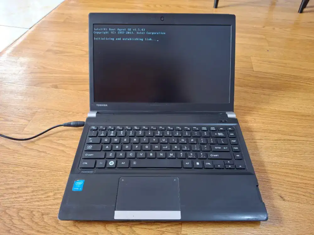 Toshiba Portage R30 Core i5 4210M 2.6Ghz 4GB Tanpa HDD Minus Seadanya