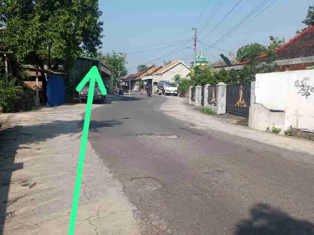 Dijual Tanah 229m2 Lokasi Strategis di Pinggi Jalan Utama di Gemolong, Sragen