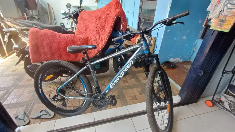 Jual sepeda gunung dan Aquarium