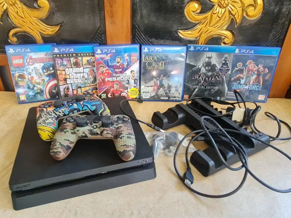 PS4 slim 1TB CUH-22