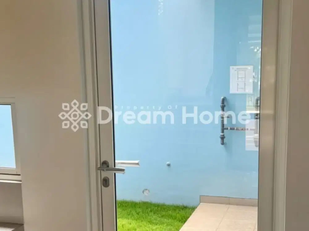 Rumah Bagus 2 Lantai Super Nyaman di Suvarna Sutera