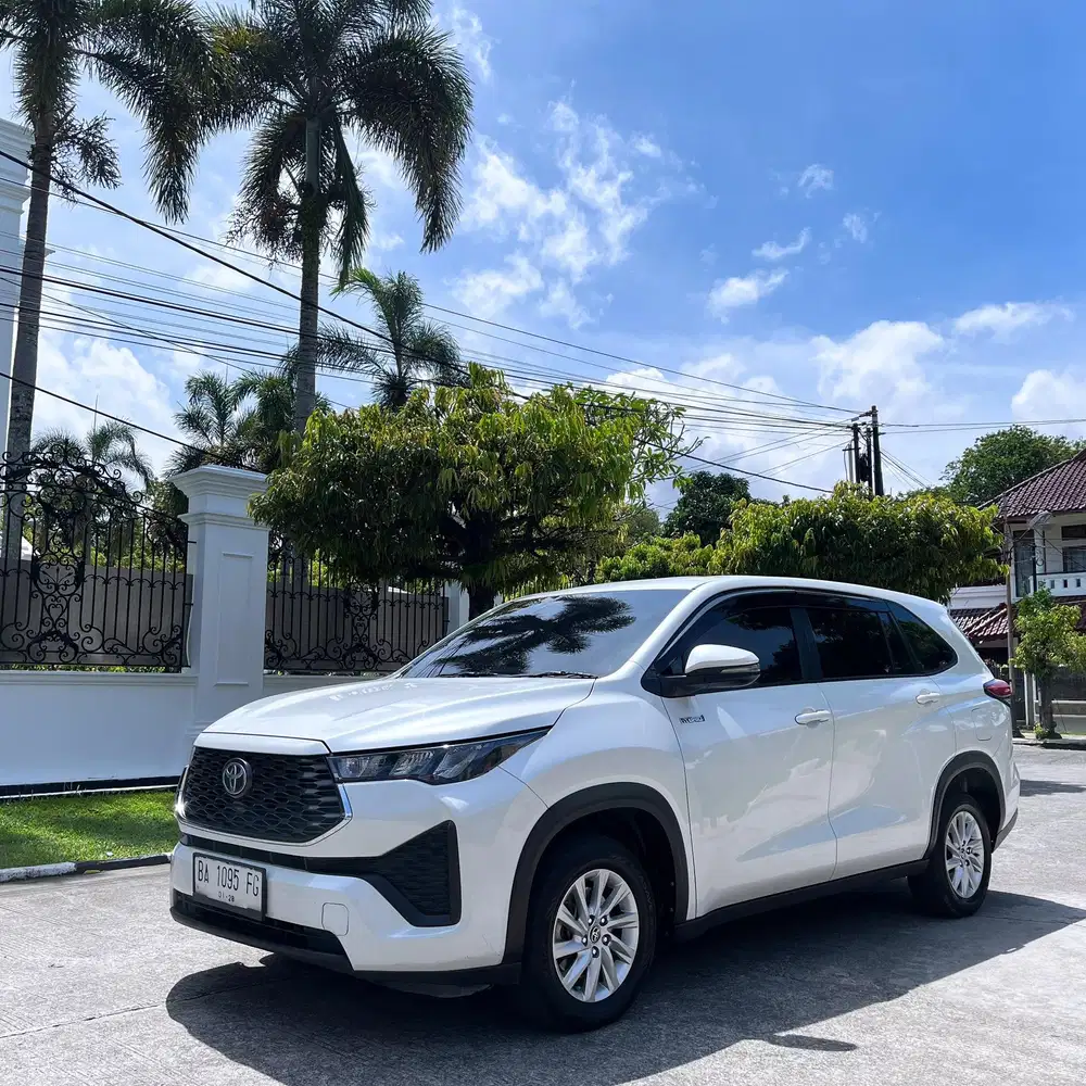 Innova zenix g hybrid 2022 murah