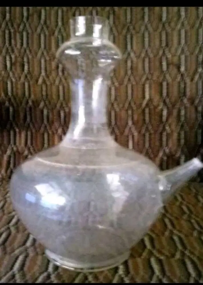 Kendi kaca kuno