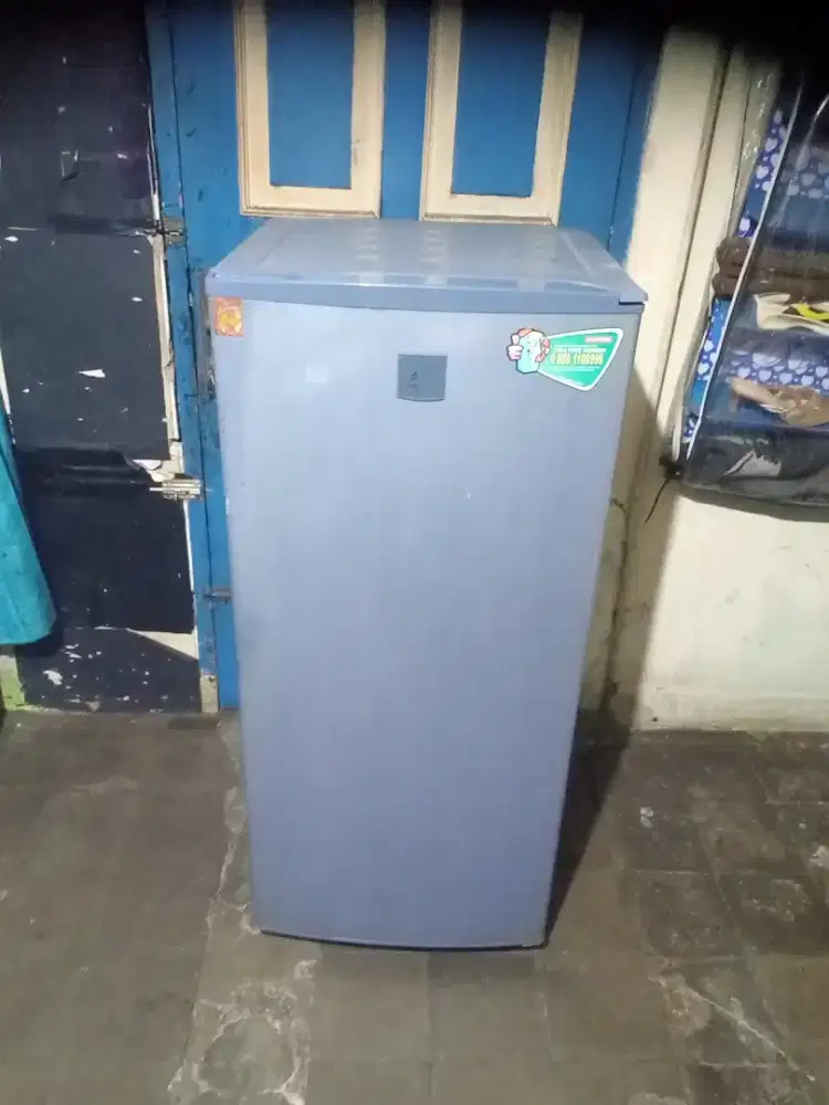 Jual kulkas Polytron 1 pintu mesin ori dingin beku normal bisa diantar
