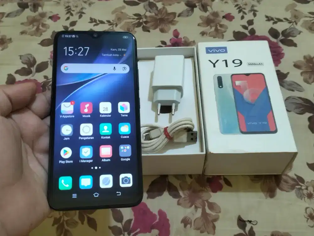 BUTUH UANG VIVO Y19 RAM 8GB / 256GB 4G LTE 6.53in Fingerprint 5000Mah