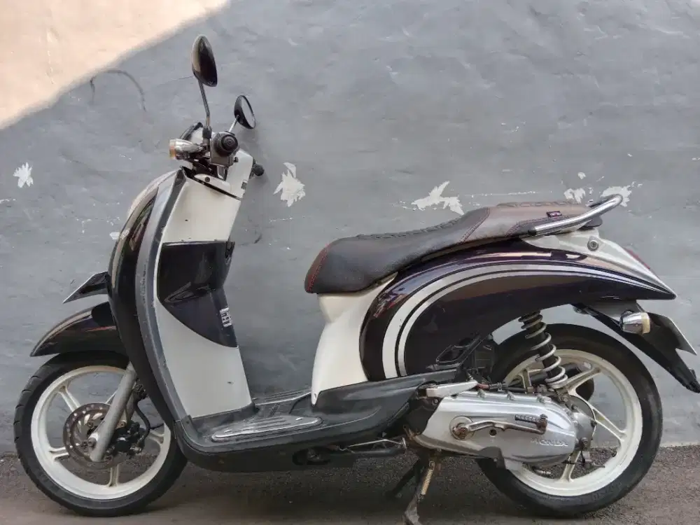 Honda scoopy 2011