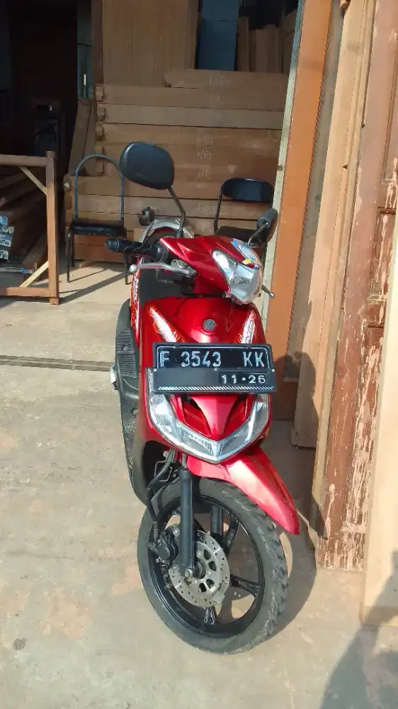 Jual santai Mio th 2012 body mulus pajak hidup