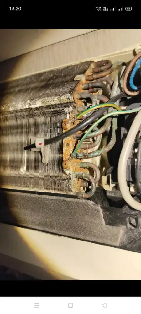 Jasa servis AC kulkas mesin cuci kompa air dll bergaransi